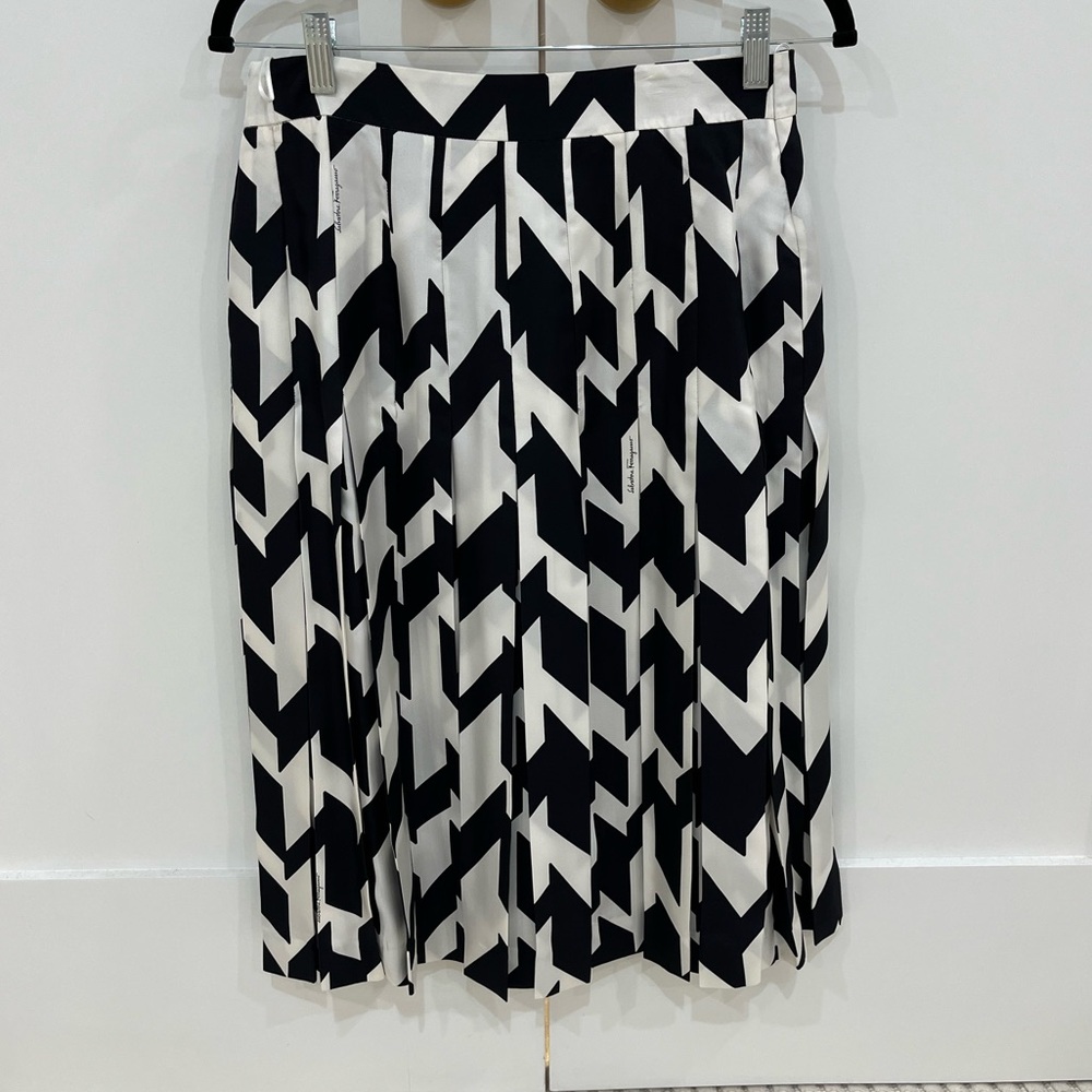 Salvatore Ferragamo Midi Length Silk Pleated Skirt